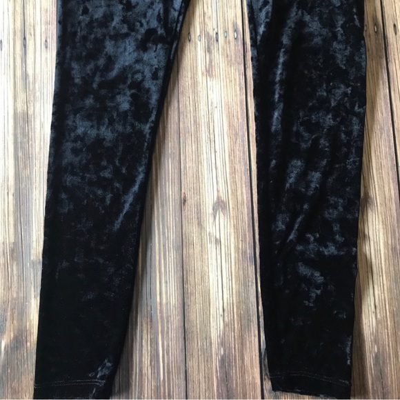 Mossimo at Target: Black Crushed Velvet Legging SzS - Picture 5 of 5
